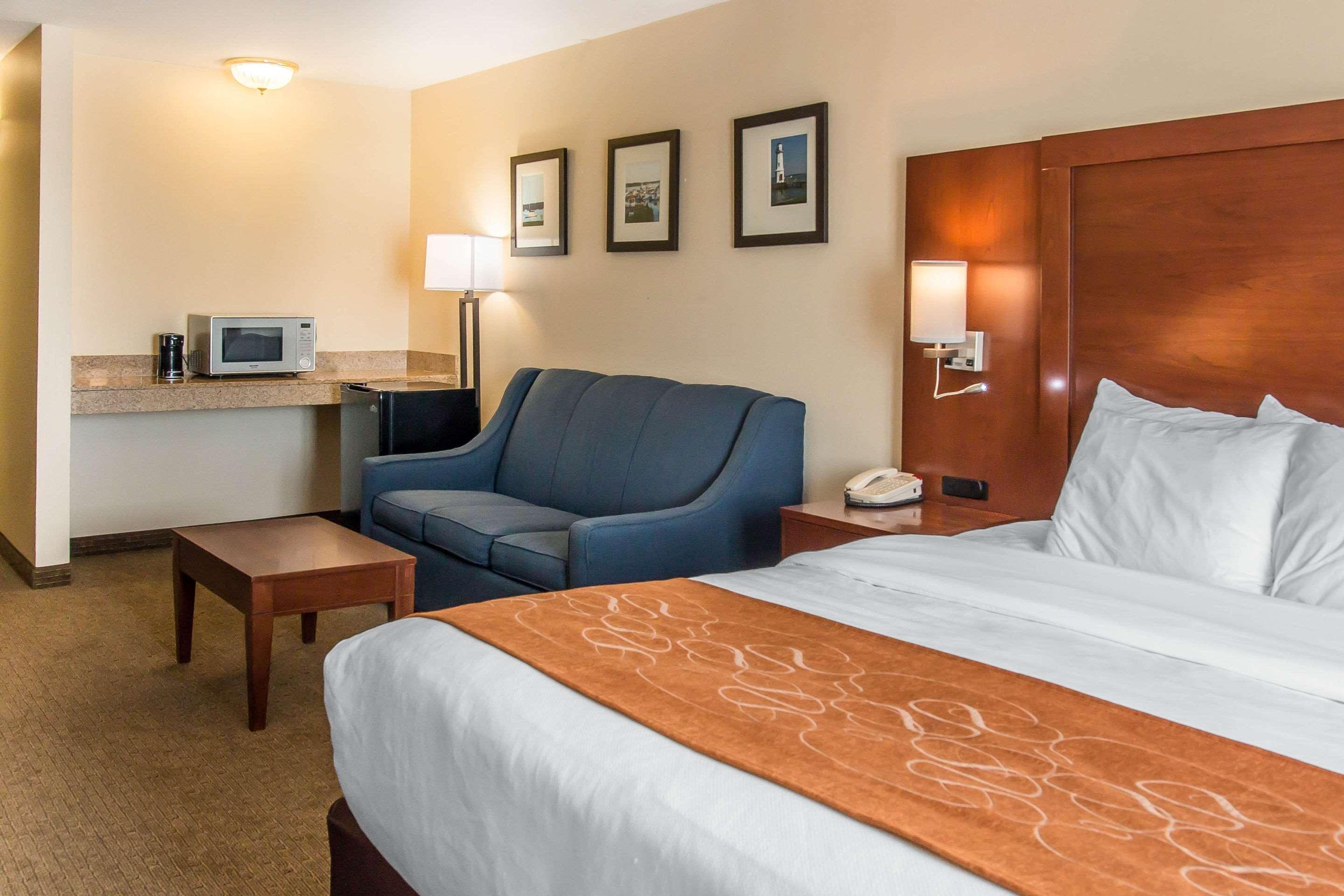 Comfort Suites Уиксом Экстерьер фото