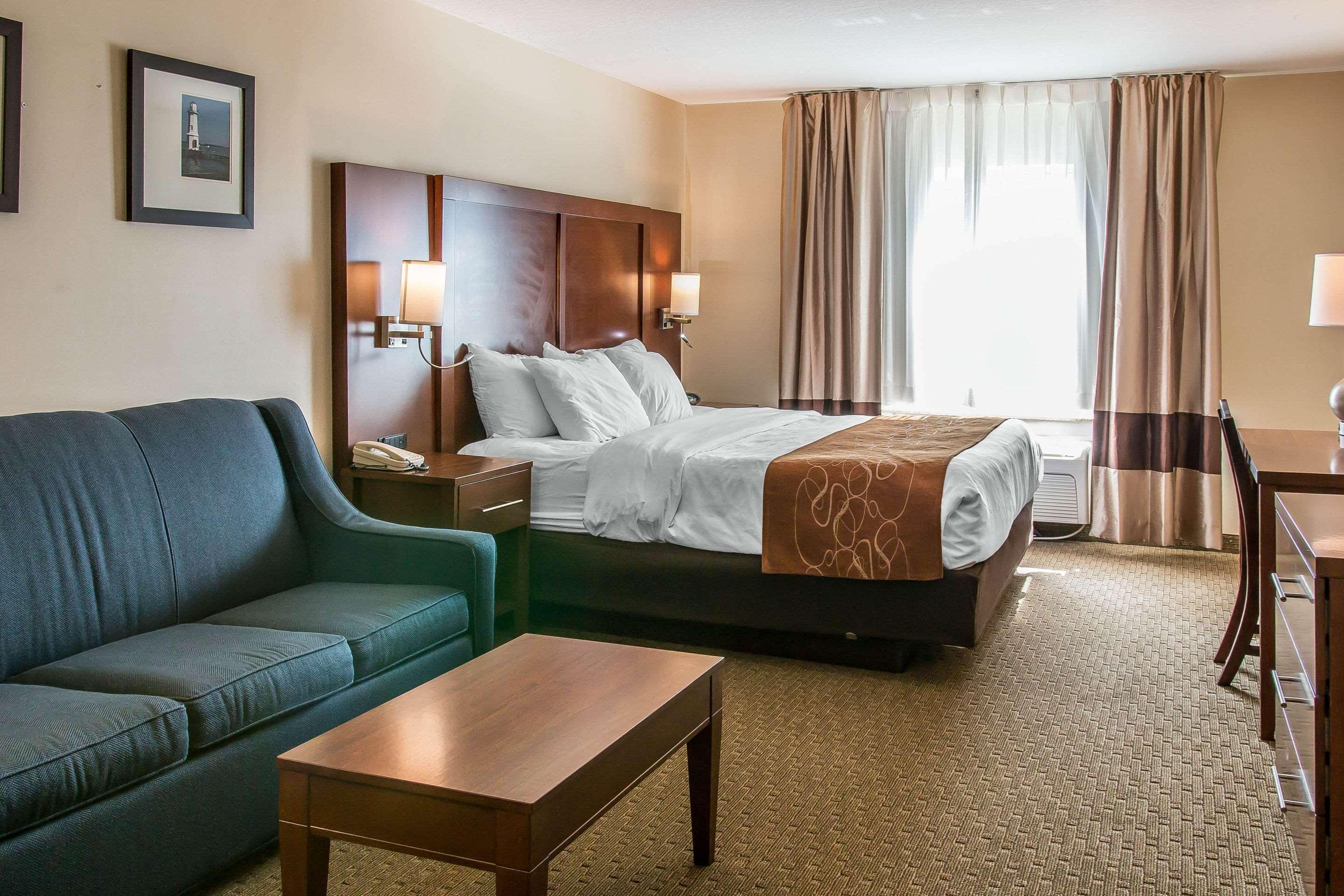 Comfort Suites Уиксом Экстерьер фото