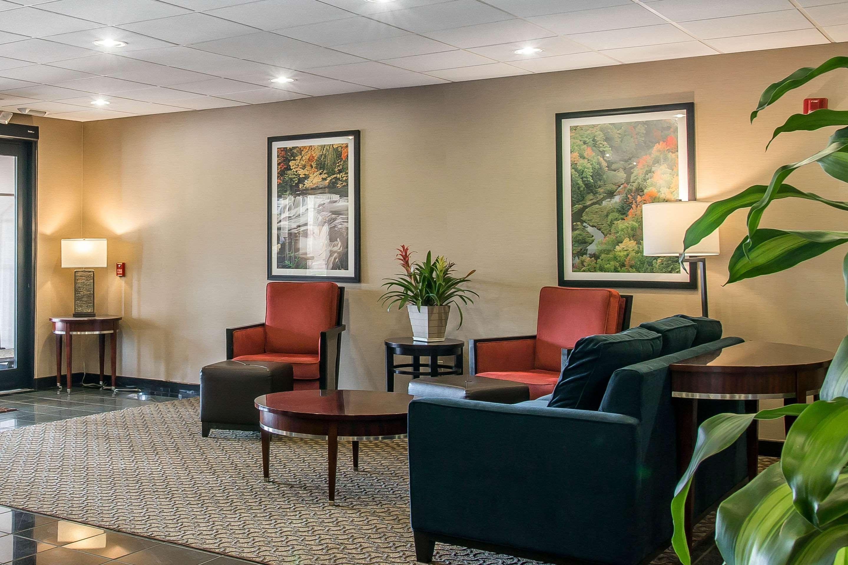 Comfort Suites Уиксом Экстерьер фото