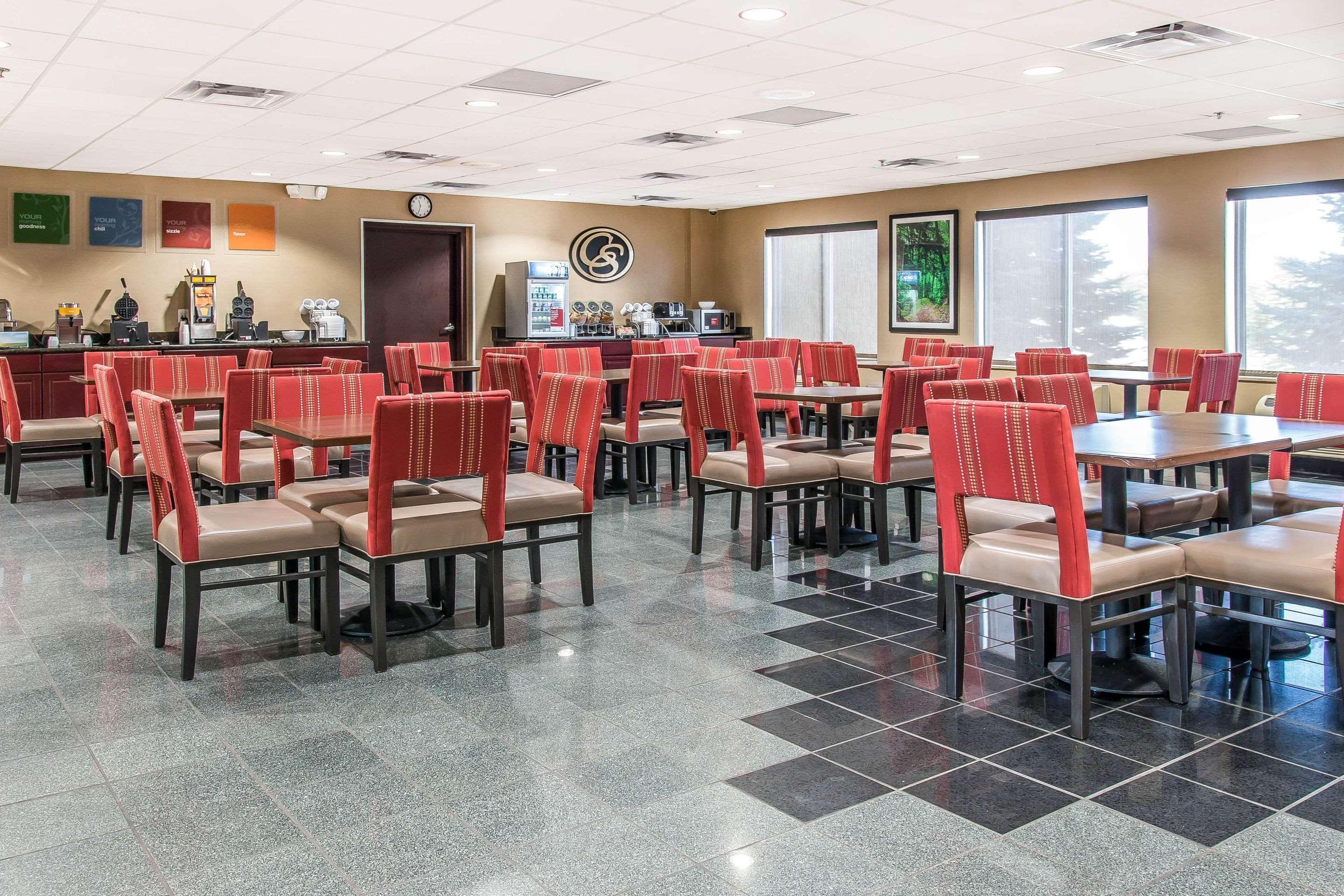 Comfort Suites Уиксом Экстерьер фото
