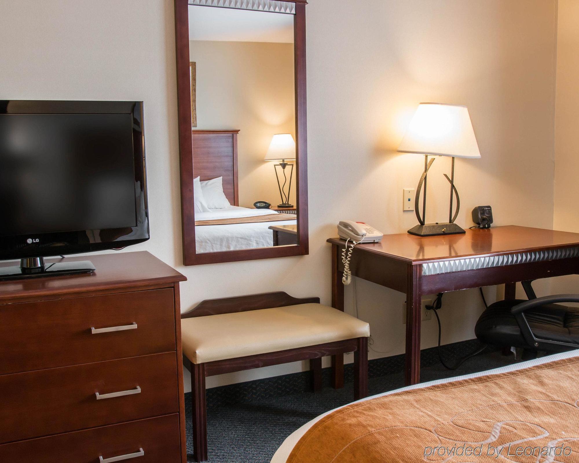 Comfort Suites Уиксом Экстерьер фото