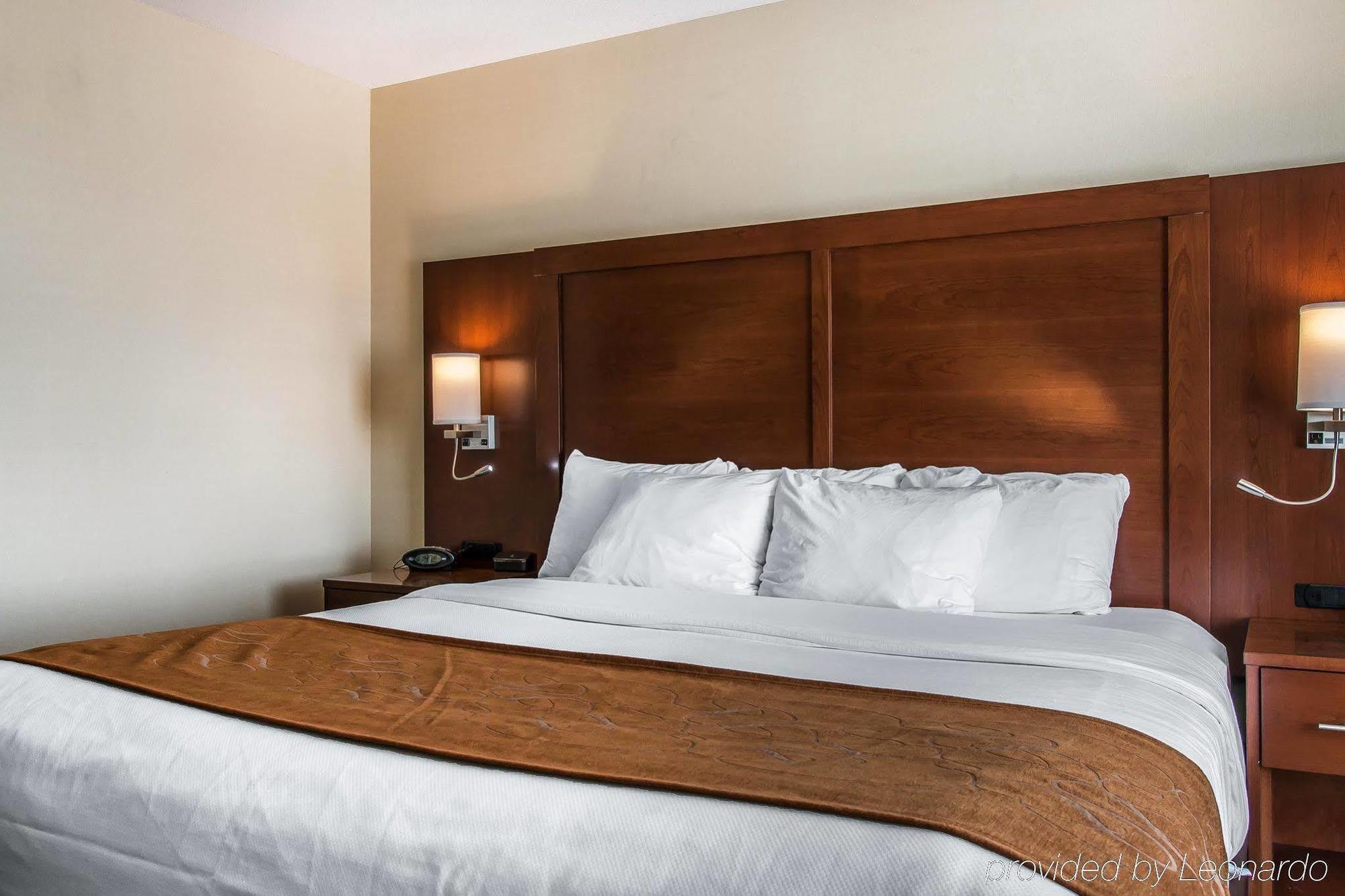 Comfort Suites Уиксом Экстерьер фото