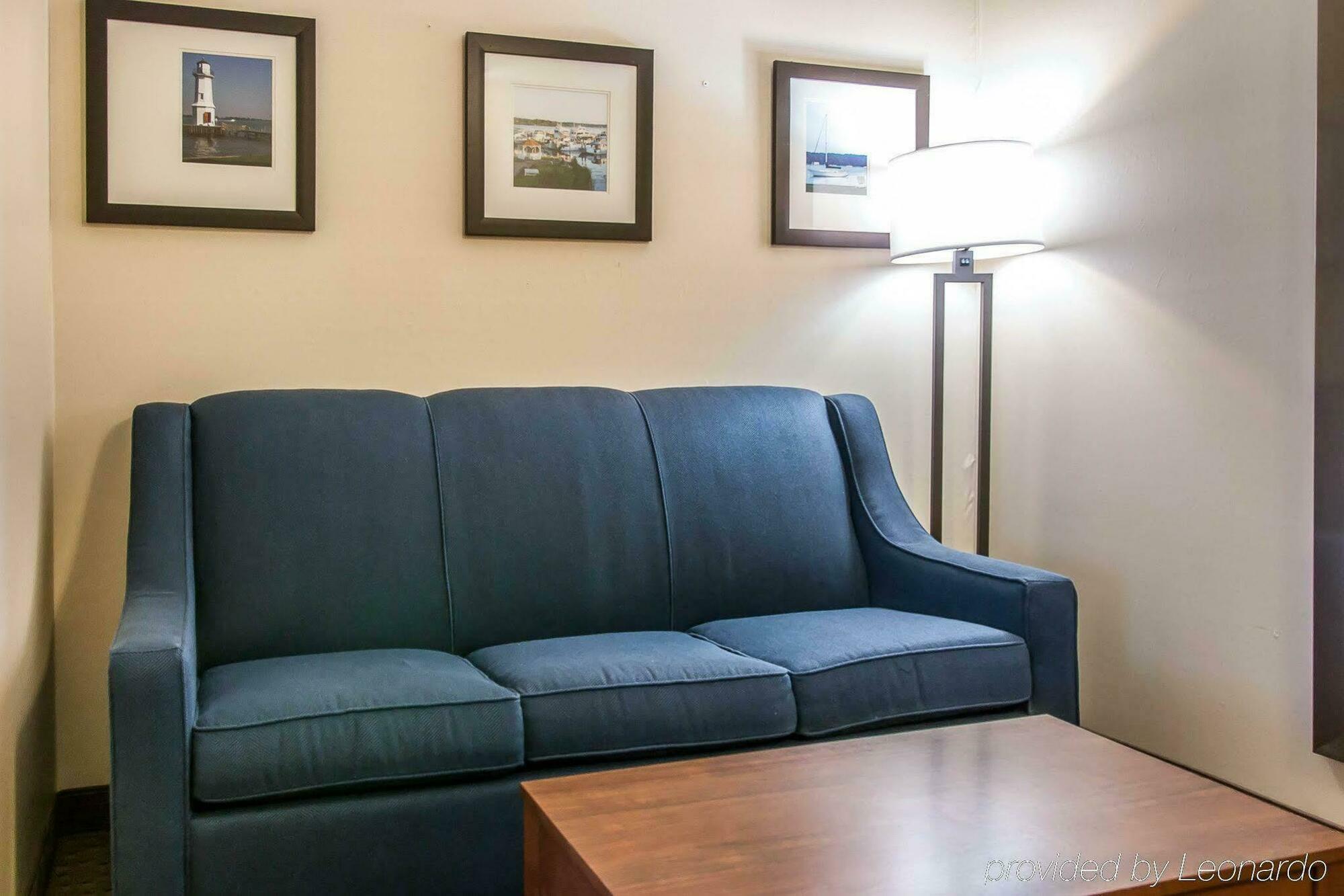 Comfort Suites Уиксом Экстерьер фото